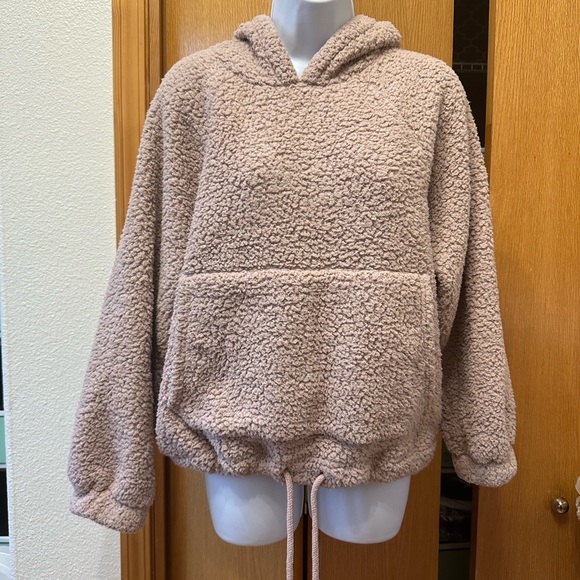 American Eagle Outfitters Tops - American Eagle women’s hoodie